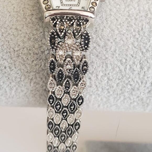 M.Z. Berger Women's Watch WS01 Silver Tone and Black Band Running - Picture 5 of 7